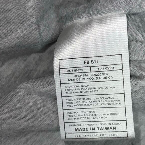 Nike Women’s Black Nylon Snap Up Windbreaker Size Medium 8-10 - Picture 2 of 7